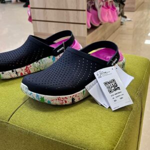 Crocs PALLETS - Image 28