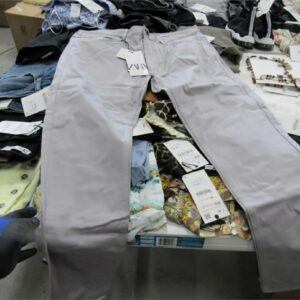 Zara clothing pallets. - Image 12