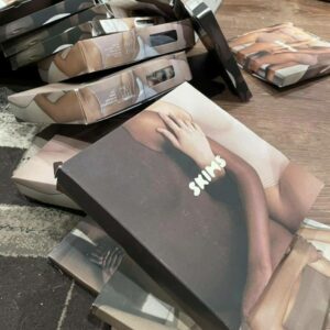 Skims Clothing pallets. - Image 17
