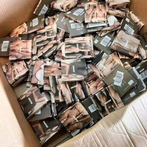 Skims Clothing pallets. - Image 9