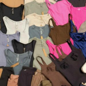 Skims Clothing pallets. - Image 5